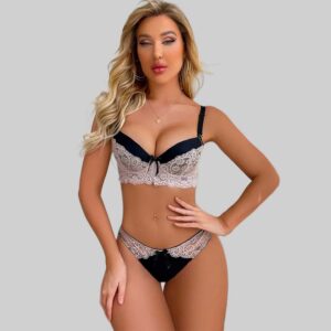 Ensemble Élégance en Dentelle – Lingerie Push-Up Sensationnelle