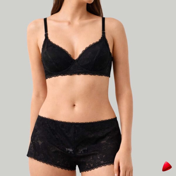 Ensemble Lingerie Crossdresser Noir Classique - photo principale travesti & crossdresser