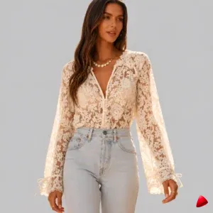 Blouse Hollow Out Travesti blouse hollow out dentelle, image principale, conçue pour morphologie homme féminisé