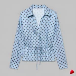 Blouse Polka Dot Satin Travesti blouse polka dot satin, image principale, conçue pour morphologie homme féminisé