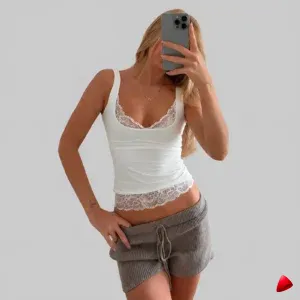 Caraco Dentelle Travesti caraco dentelle, image principale, conçue pour morphologie homme féminisé