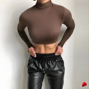 Crop Top Col Roulé Travesti crop top col roulé, vue 2