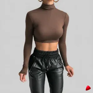 Crop Top Col Roulé Travesti crop top col roulé, image principale, conçue pour morphologie homme féminisé