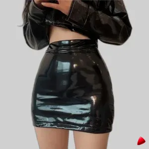 Jupe Cuir Vinyle Travesti jupe cuir vinyle mini, image principale, conçue pour morphologie homme féminisé