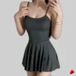 Robe Plissée Travesti robe plissée dos nu, image principale, conçue pour morphologie homme féminisé