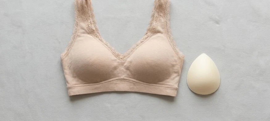 Soutien-gorge beige avec insert mousse pour prothèse