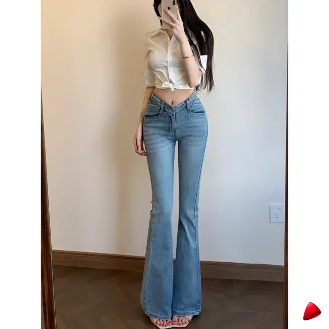 Jean Évasé Travesti V-Waist Taille Basse Bleu Clair — galerie