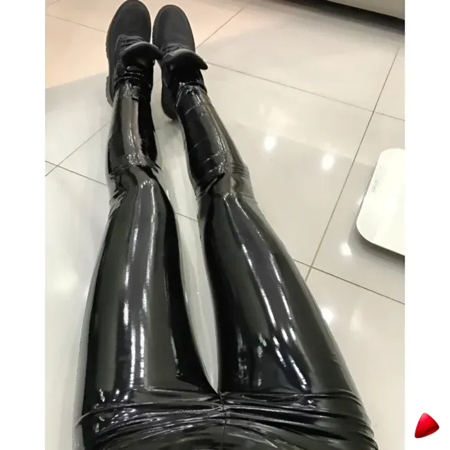 Legging PU Travesti Effet Cuir Brillant Hip Lifting — galerie