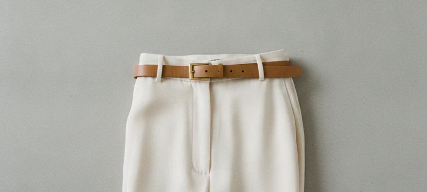 Pantalon fluide taille haute coupe féminine pour silhouette travesti - Amenzia