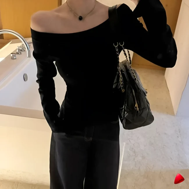 Pull Off-Épaule Travesti Élégant Bottoming Shirt — galerie