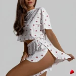 Ensemble Pyjama Travesti Sexy Hollow Split Shorts - photo principale travesti & crossdresser