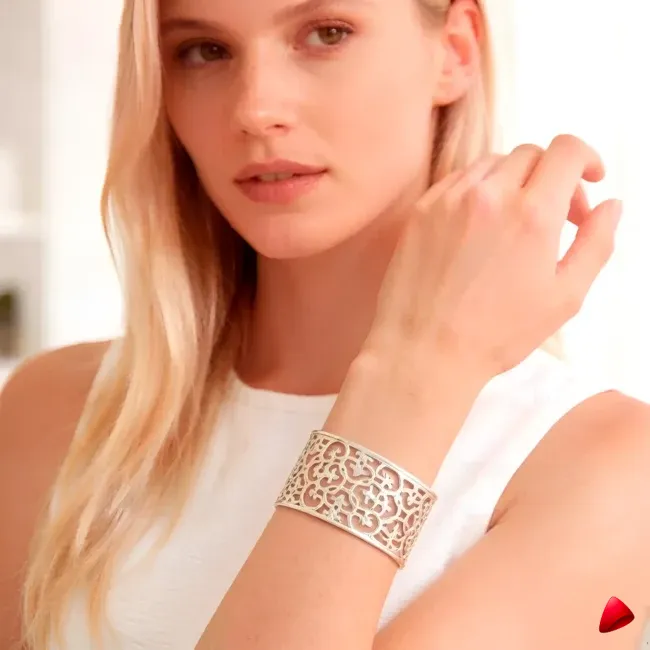 Bracelet Travesti Cuff Argent Ornements Ajoures Sterling — galerie
