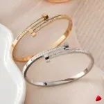 Bracelet Travesti Cuff Tete Ongle Strass Hexagonal — galerie