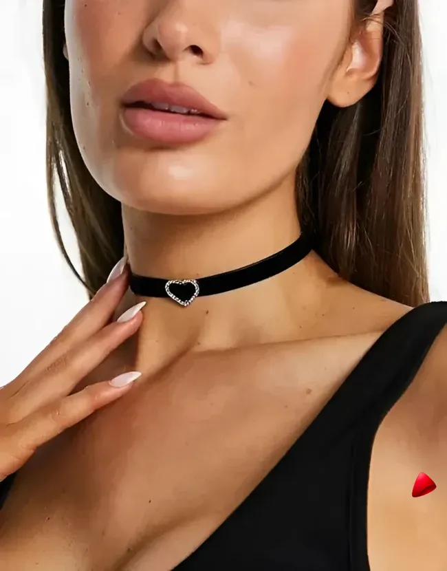 Collier Travesti Ras du Cou Velours Coeur Cristal Noir — galerie
