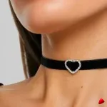 Collier Travesti Ras du Cou Velours Coeur Cristal Noir — image principale