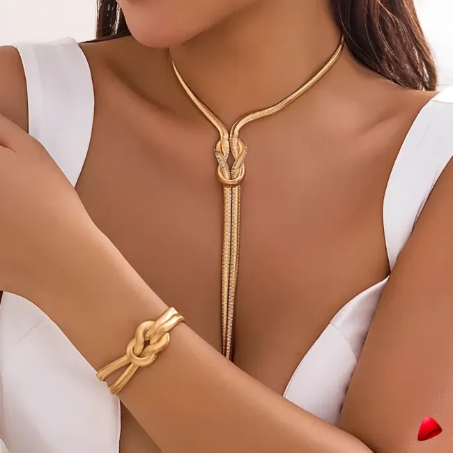 Collier Travesti Long Serpent Chaine Plat Or Gothique — galerie